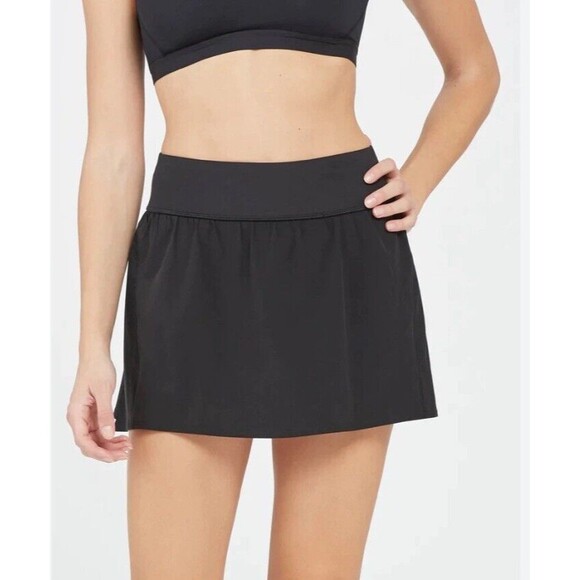 Spanx Get Moving Tennis Skort Skirt Extra Small XS Black Womens Golf Pickleball - Picture 1 of 11